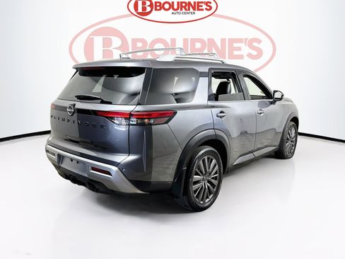 Used 2023 Nissan Pathfinder SL w/ SL Premium Package AWD/4WD image 11