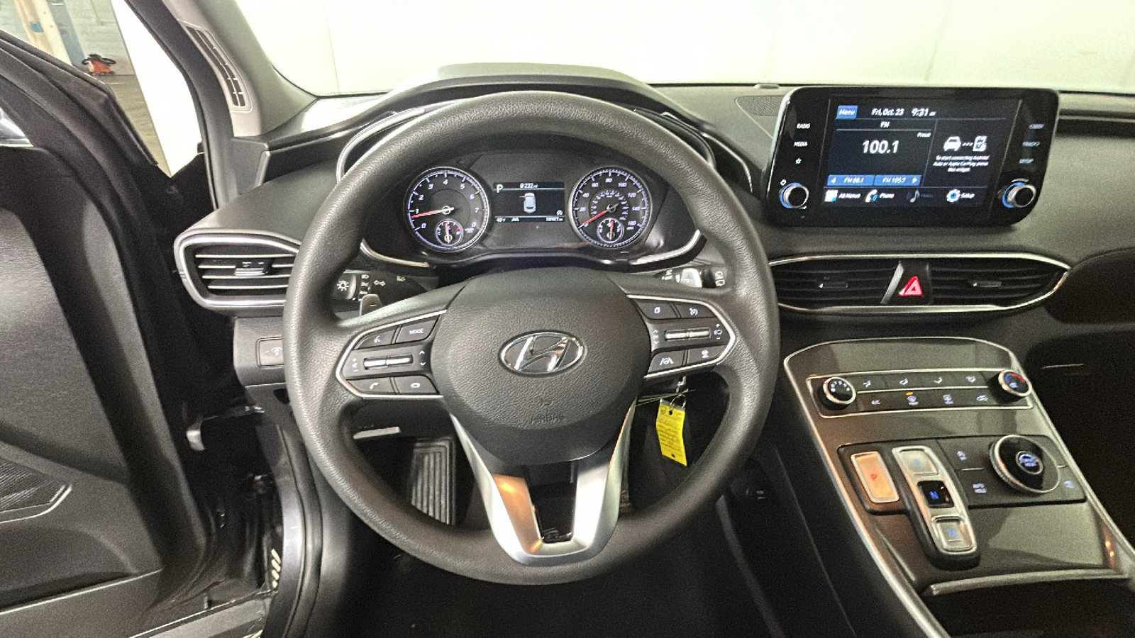 Used 2023 Hyundai Santa Fe SE FWD image 18