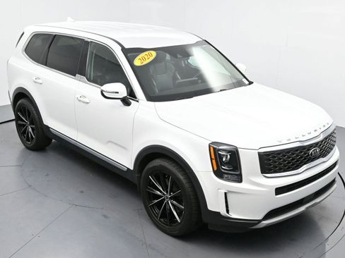 Used 2020 Kia Telluride LX AWD/4WD image 40