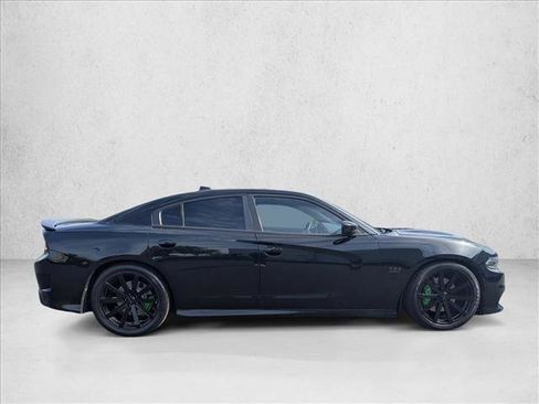 Used 2018 Dodge Charger R/T Scat Pack w/ Beats Audio Group RWD image 4