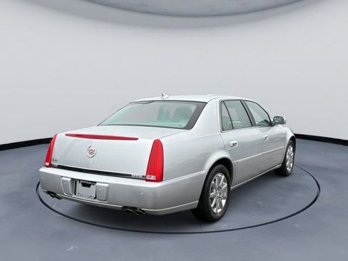 Used 2010 Cadillac DTS Premium w/ Driver Awareness Package image 7