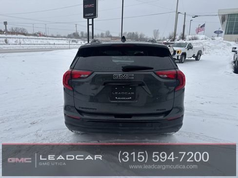 Used 2020 GMC Terrain SLE w/ Driver Convenience Package image 6