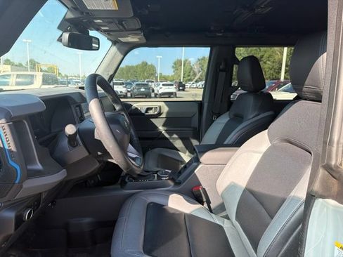 Used 2024 Ford Bronco Black Diamond AWD/4WD image 15