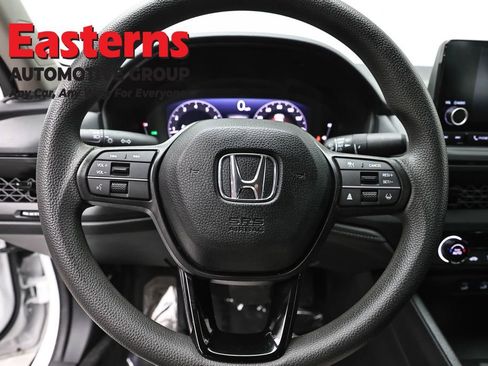 Used 2025 Honda Accord LX image 10