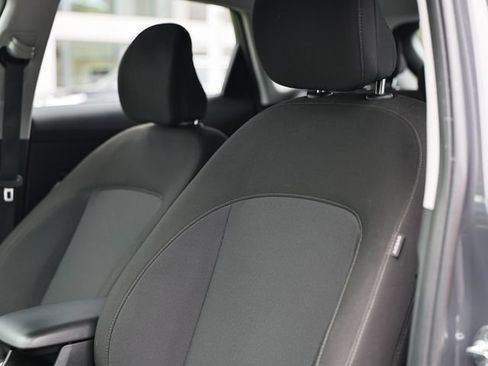 Used 2024 Hyundai Kona SE FWD image 20