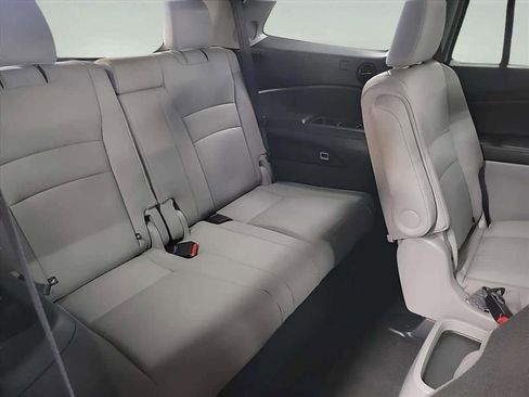 Used 2022 Honda Pilot Touring image 28