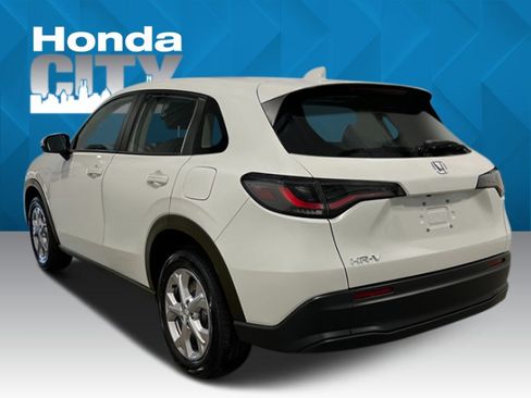 Used 2025 Honda HR-V LX image 3