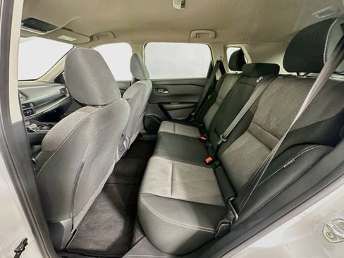 Used 2025 Nissan Rogue SV AWD/4WD image 26