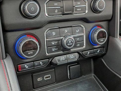 Used 2022 Chevrolet Tahoe RST w/ Luxury Package image 15