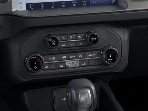 New 2025 Ford Bronco Outer Banks image 16