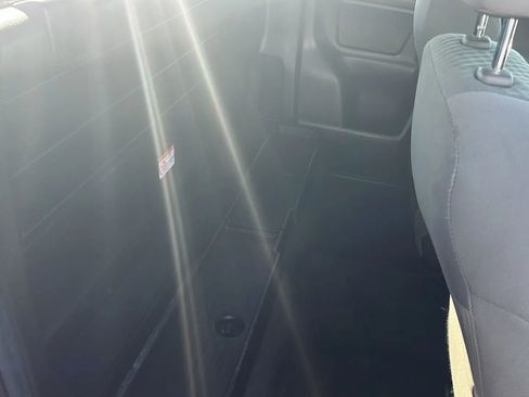 Used 2021 Toyota Tacoma SR image 6