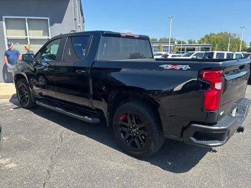 Used 2023 Chevrolet Silverado 1500 RST w/ Redline Edition AWD/4WD image 11