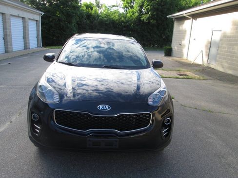 Used 2017 Kia Sportage LX AWD/4WD image 6