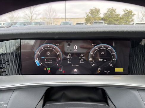 New 2026 Volkswagen Tiguan SE R-Line image 28