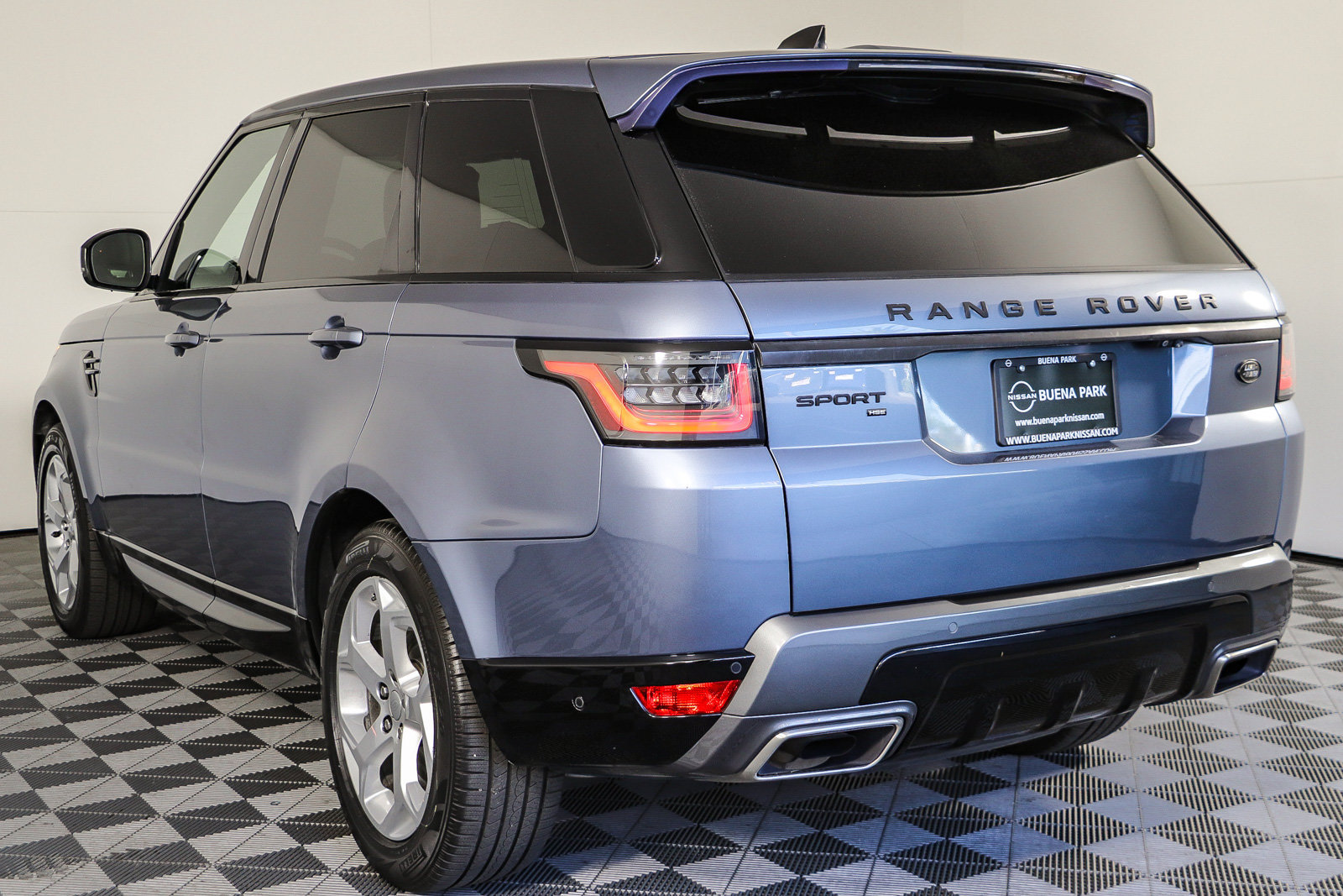 Used 2020 Land Rover Range Rover Sport HSE AWD/4WD image 6