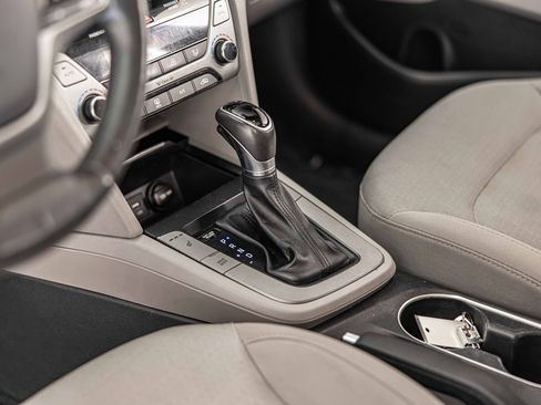 Used 2018 Hyundai Elantra Value Edition w/ Cargo Package image 12