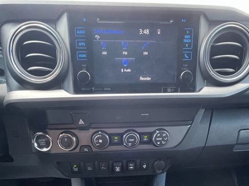 Used 2019 Toyota Tacoma TRD Sport w/ Technology Package AWD/4WD image 25