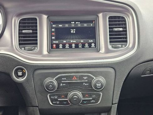 Used 2021 Dodge Charger SXT image 21