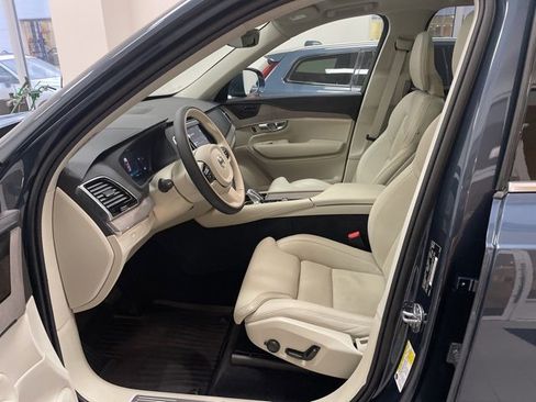 Certified 2024 Volvo XC90 B6 Ultimate w/ Protection Package image 7