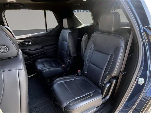 Used 2023 Chevrolet Traverse LT w/ LT Premium Package AWD/4WD image 25