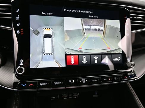 Used 2024 Jeep Grand Wagoneer Series II w/ Quick Order Packagew 28T image 23