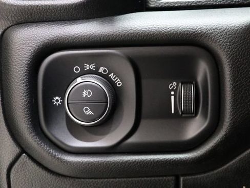 Used 2023 RAM 1500 Big Horn AWD/4WD image 20