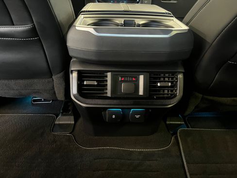 Used 2023 Ford F150 Lightning Platinum AWD/4WD image 16