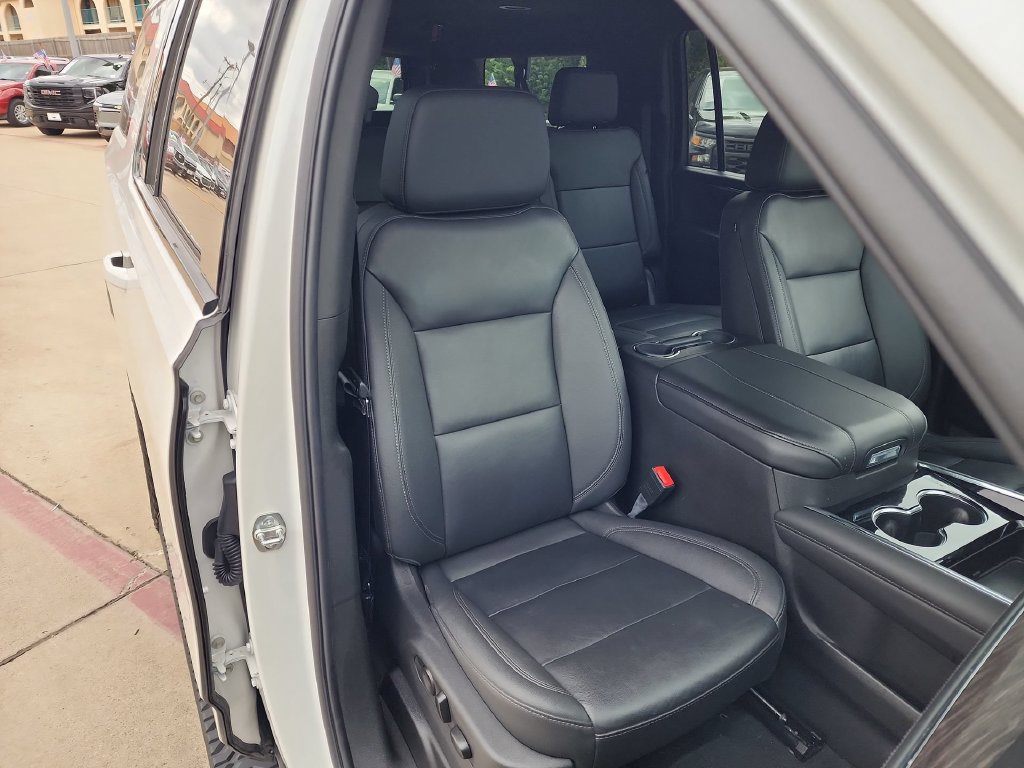 Certified 2025 Chevrolet Suburban Z71 AWD/4WD image 25