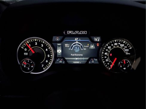 Certified 2025 RAM 1500 Big Horn image 31