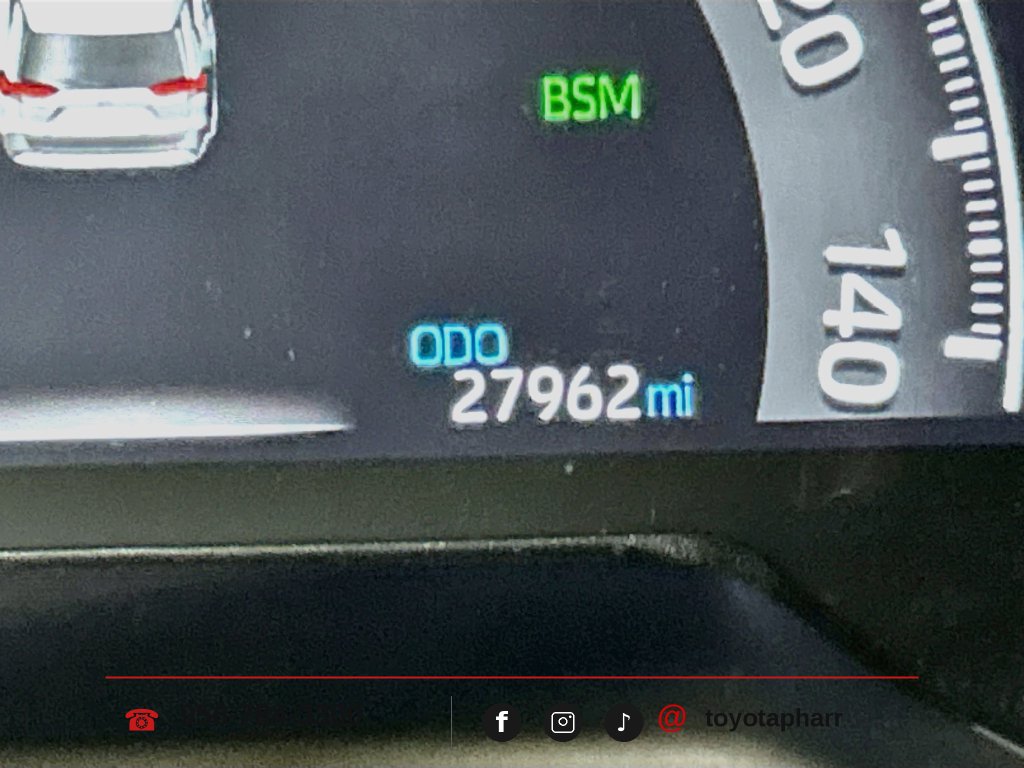 Used 2024 Toyota RAV4 XLE AWD/4WD image 11