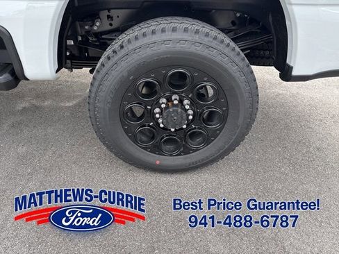 New 2026 Ford F250 Lariat w/ Black Appearance Package AWD/4WD image 17