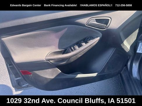 Used 2012 Ford Focus SE FWD image 12