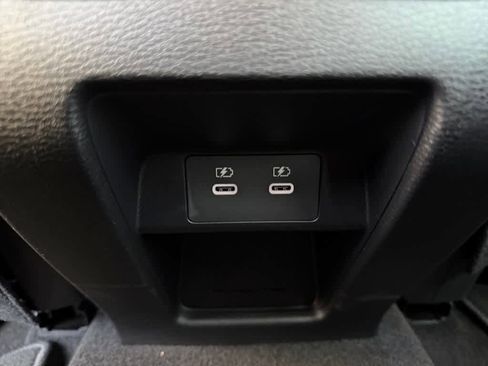 New 2026 Mitsubishi Outlander SE image 25