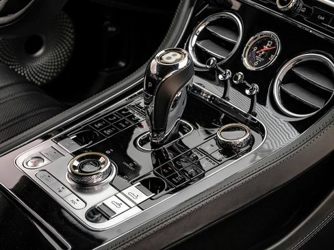 Used 2020 Bentley Continental GT AWD/4WD image 24