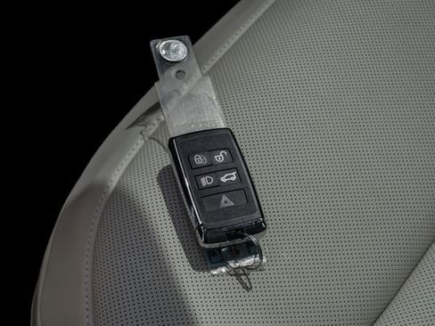 New 2026 Land Rover Range Rover SE AWD/4WD image 72