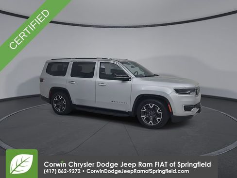 Certified 2024 Jeep Wagoneer Series III AWD/4WD image 2