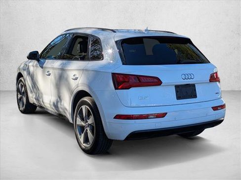 Used 2020 Audi Q5 Premium image 6