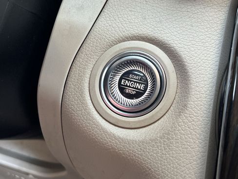 Certified 2021 Mercedes-Benz GLC 300 4MATIC image 38