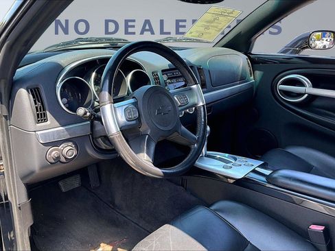 Used 2006 Chevrolet SSR w/ Preferred Equipment Group RWD image 15