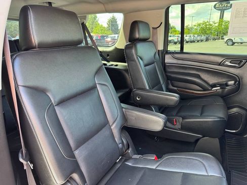 Used 2016 GMC Yukon XL SLT w/ Open Road Package AWD/4WD image 36