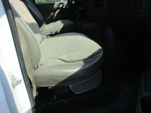 Used 2011 Chevrolet Express 1500 LT w/ LT Preferred Equipment Group image 7