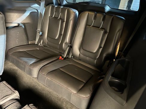 Used 2018 Ford Explorer Sport AWD/4WD image 22