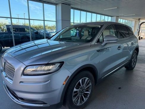 Used 2023 Lincoln Nautilus Reserve image 7