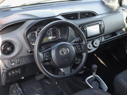 Used 2018 Toyota Yaris LE w/ Carpet Mat Package FWD image 20