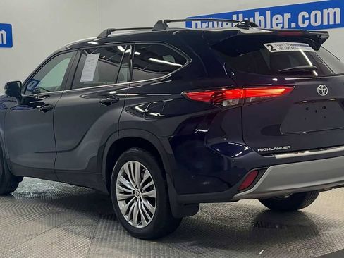 Used 2023 Toyota Highlander Platinum image 6