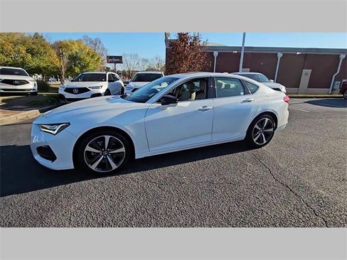 Certified 2025 Acura TLX w/ Technology Package image 28