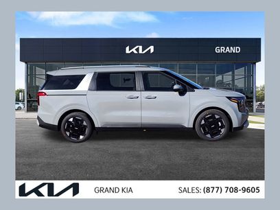 New 2026 Kia Carnival EX