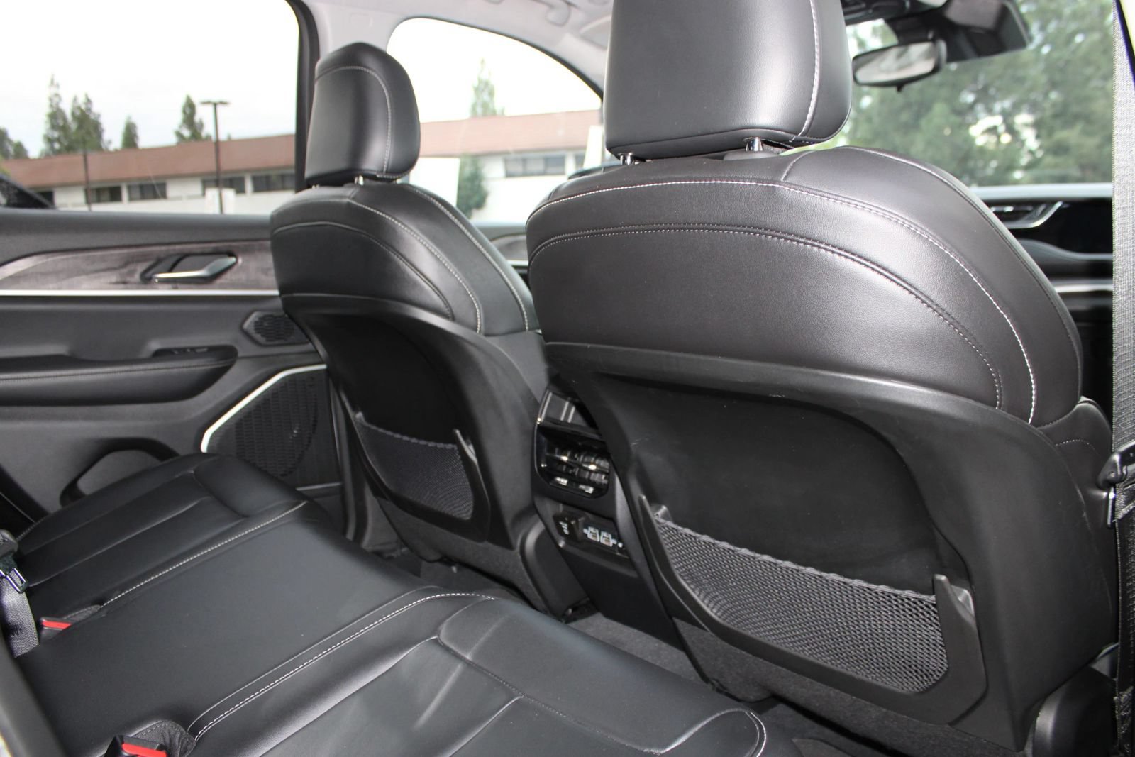 Used 2022 Jeep Grand Cherokee Limited 4xe AWD/4WD image 12