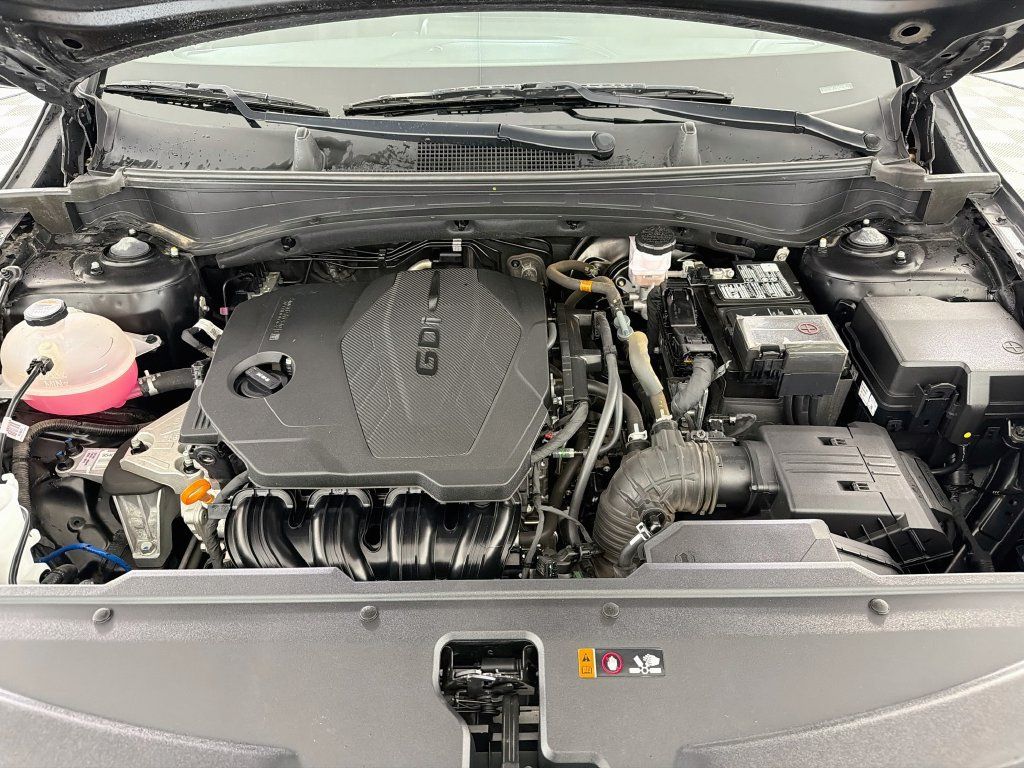 Used 2025 Kia Sportage EX w/ Premium Package FWD image 33