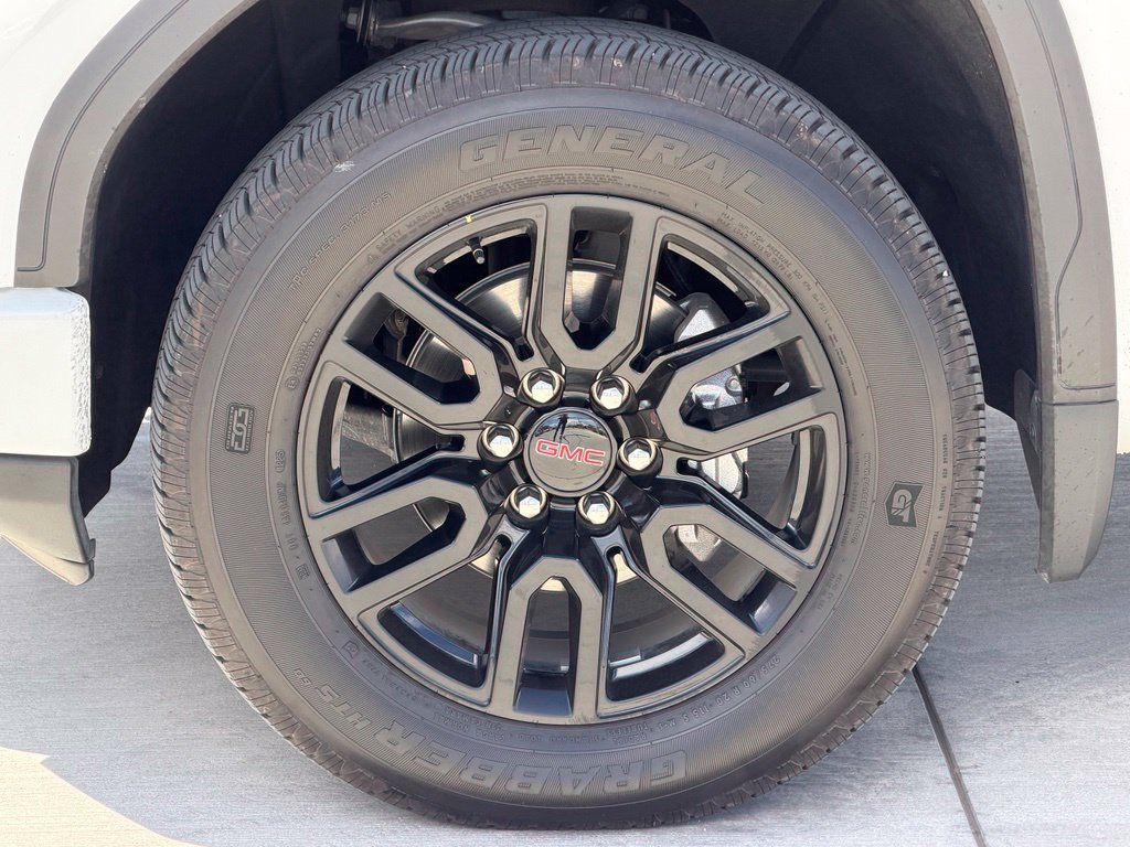 Used 2025 GMC Sierra 1500 Elevation AWD/4WD image 8